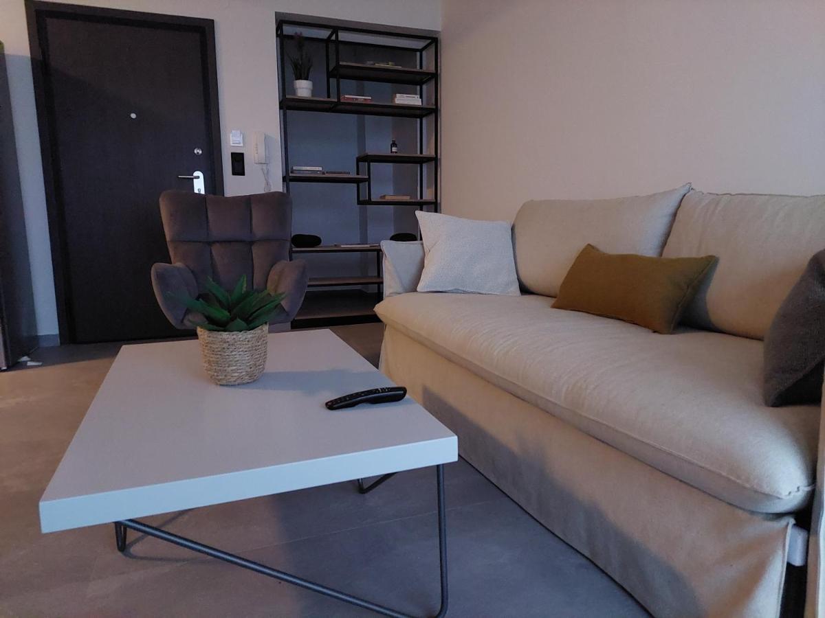 Christellie Luxury Apartment Кьятон Экстерьер фото