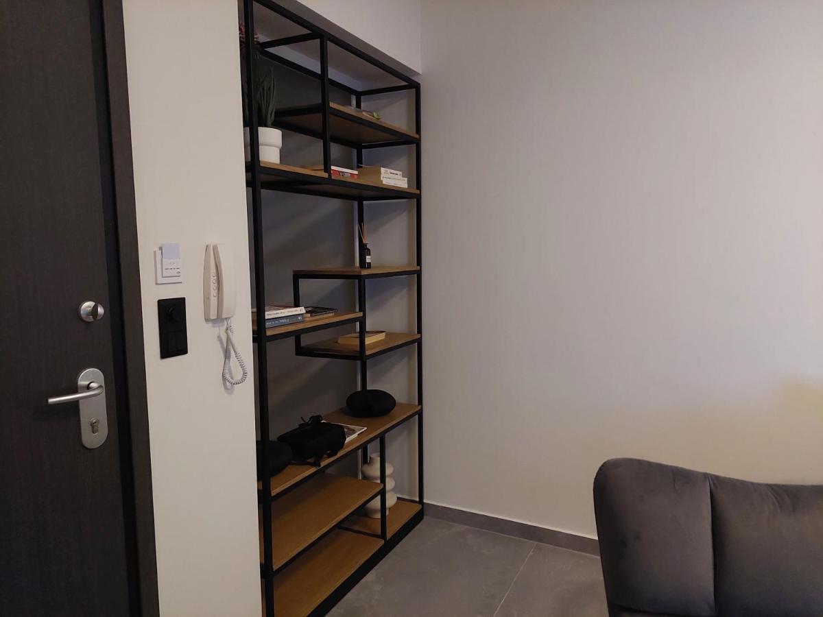 Christellie Luxury Apartment Кьятон Экстерьер фото