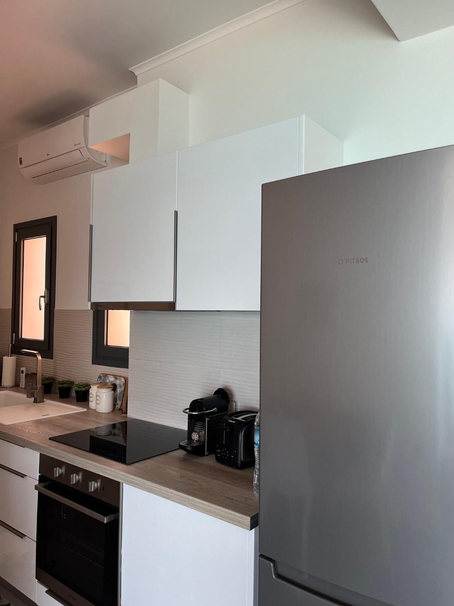 Christellie Luxury Apartment Кьятон Экстерьер фото